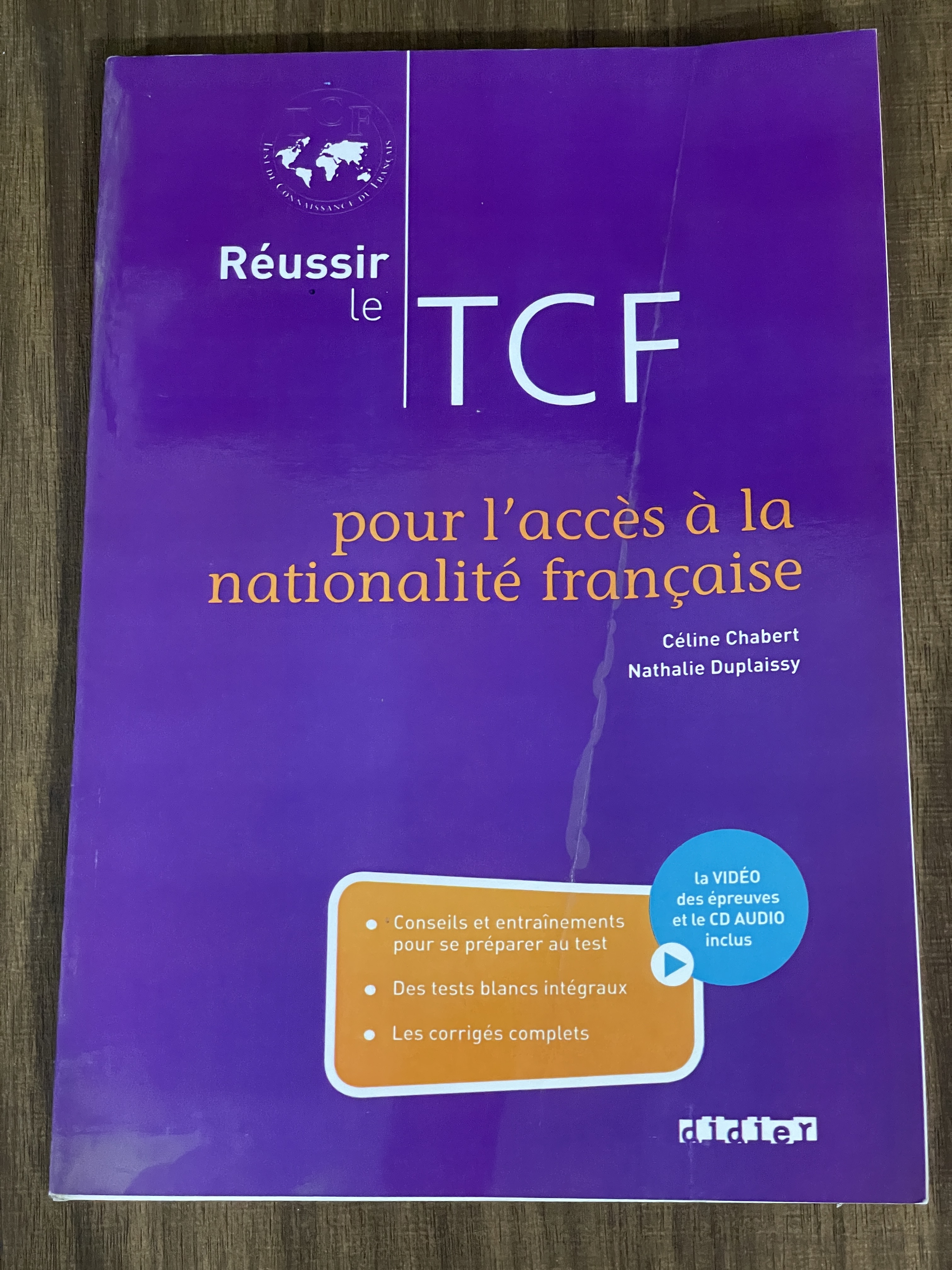 کتاب TCF Pour Lacces A La Nationalite Francaise - دست دوم تمیز