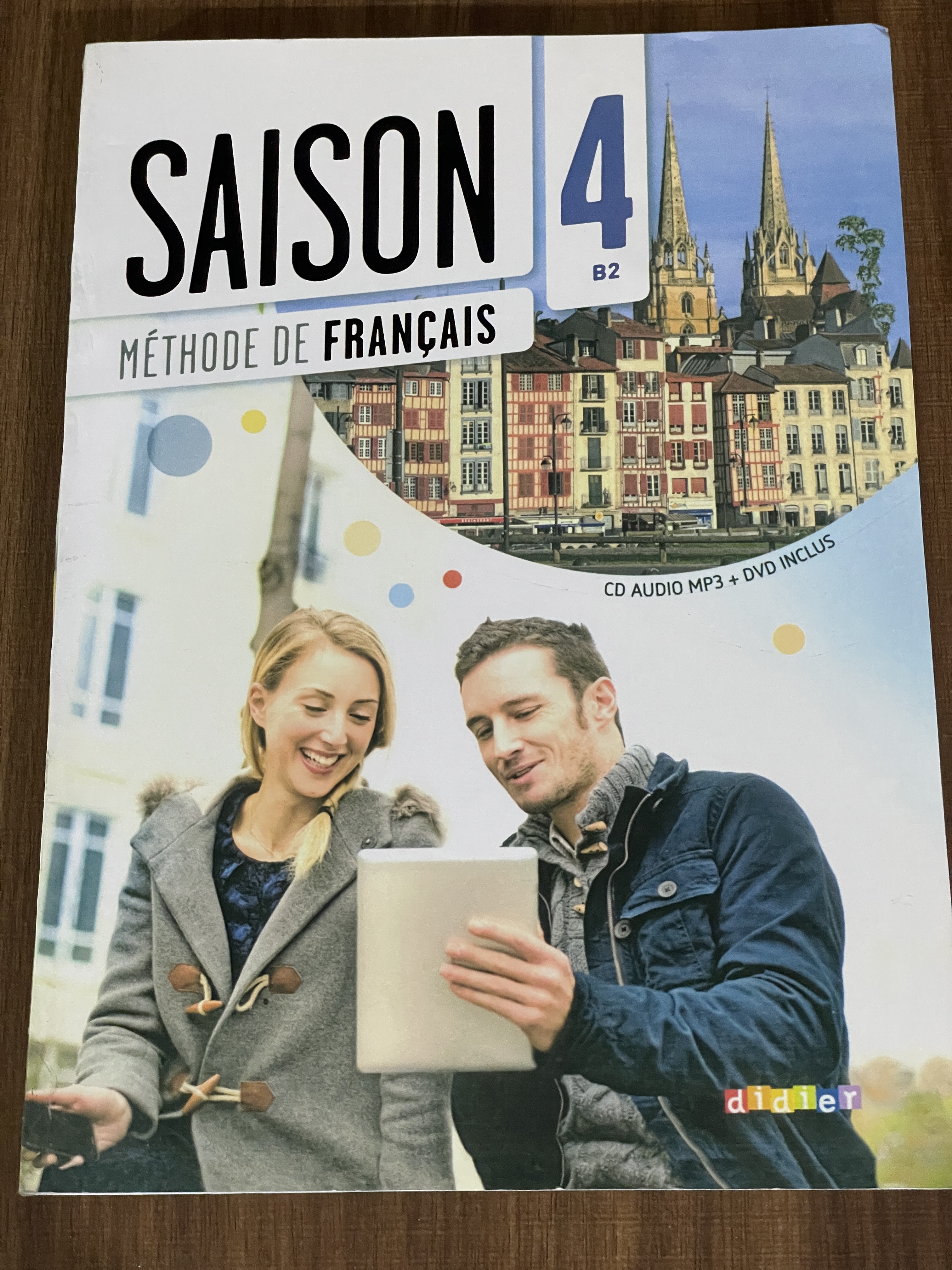 کتاب Methode de francais saison 4 B2 دست دوم تمیز
