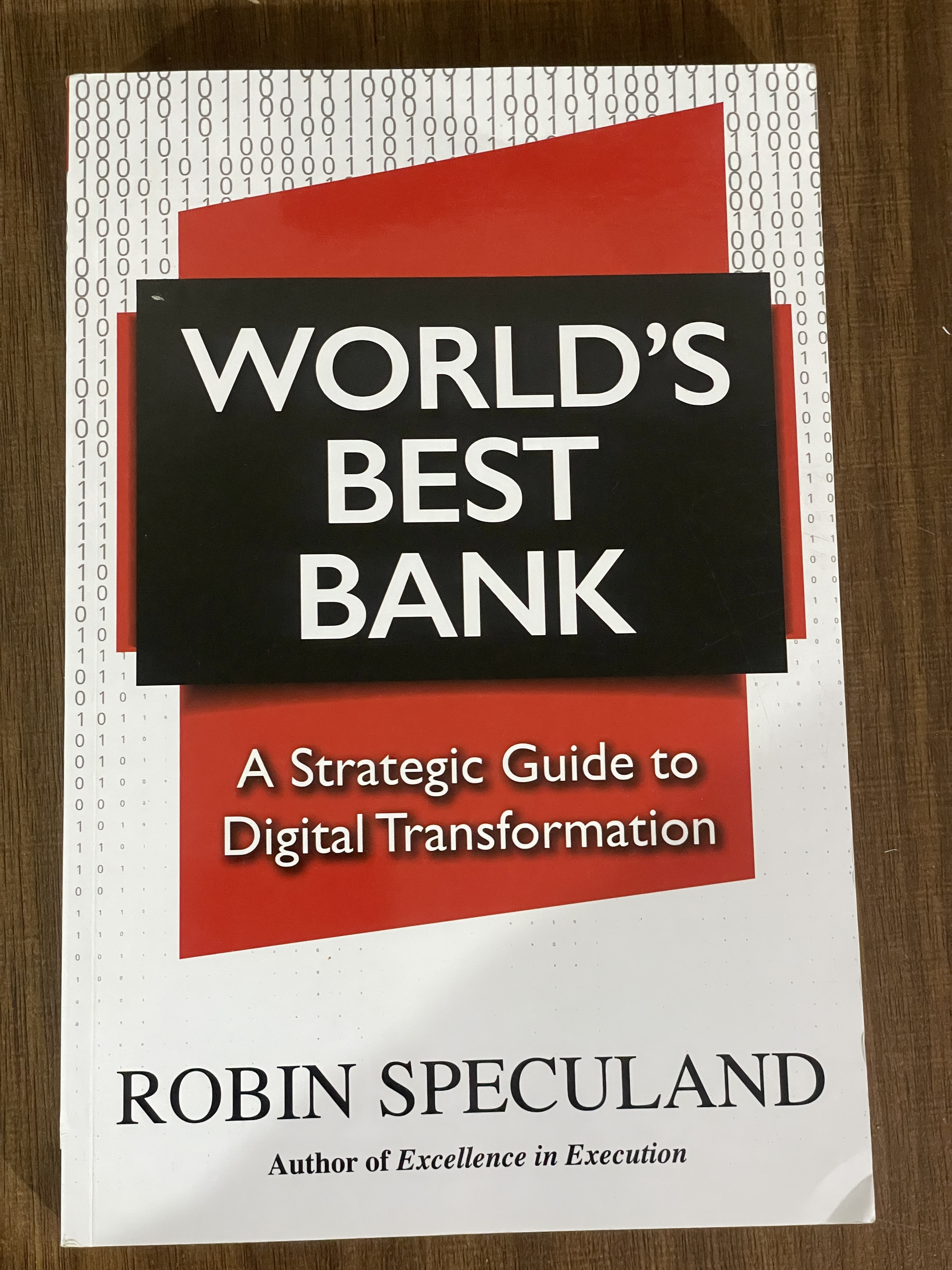 کتاب چاپی  Worlds Best Bank A Strategic Guide to Digital چاپ اصلی رنگی